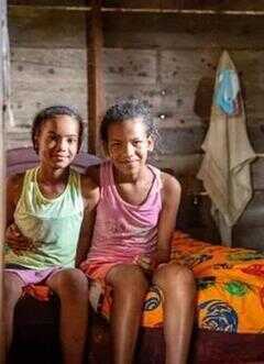 翻山涉水上学路 第三季海报