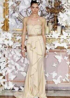 巴黎高定时装周:和艾历克西斯·马毕在一起的一周海报