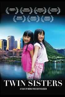 双胞胎姐妹海报