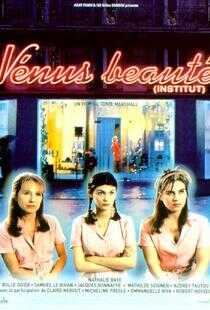 维纳斯美容院海报